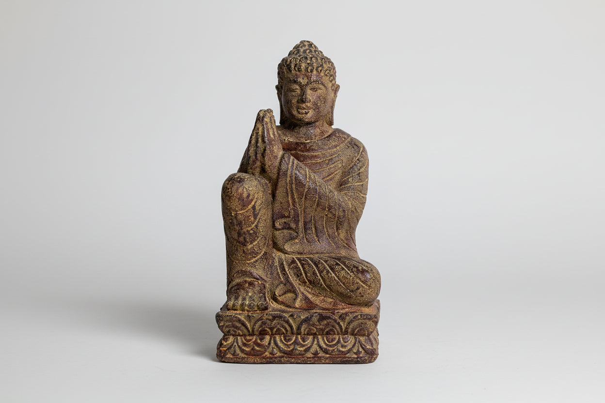 Statue en pierre volcanique - Bouddha Namaste au repos 12,5"