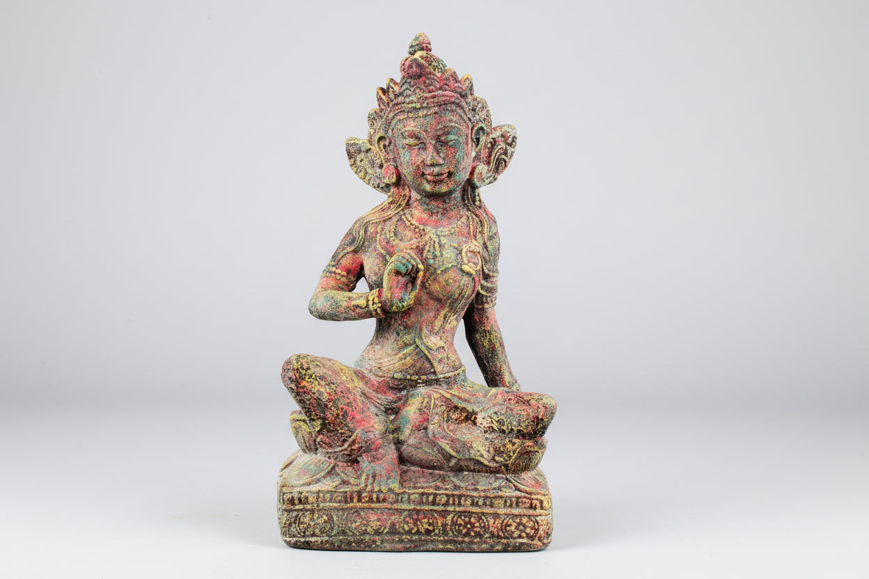 Statue en pierre volcanique/Chakra Tara-14 pouces