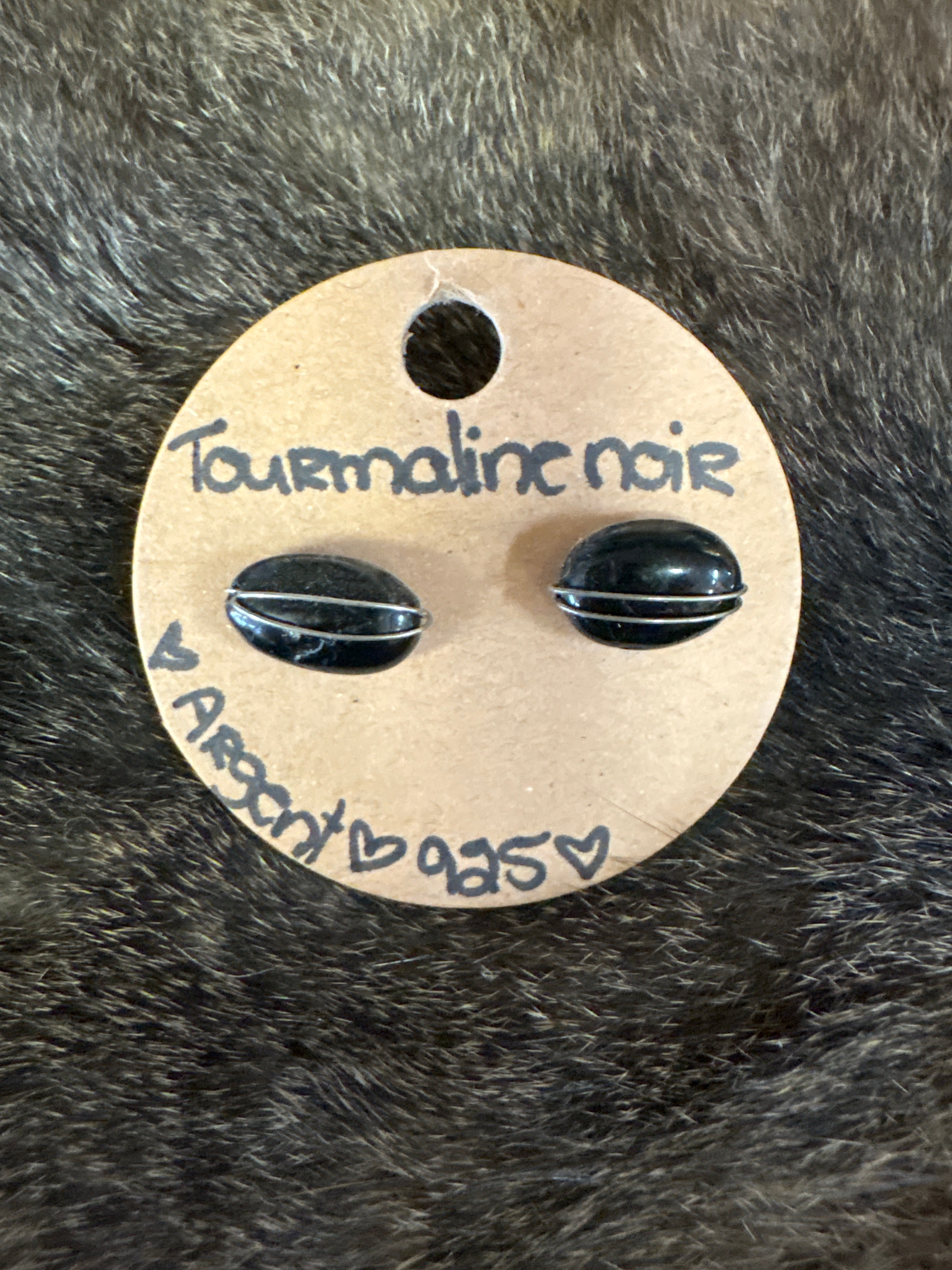 Boucle d’oreille d’argent en Tourmaline noire