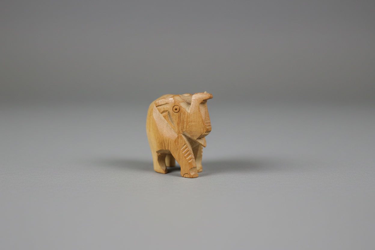 Elephant bois sculpté fait à la main