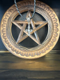Collier en croix