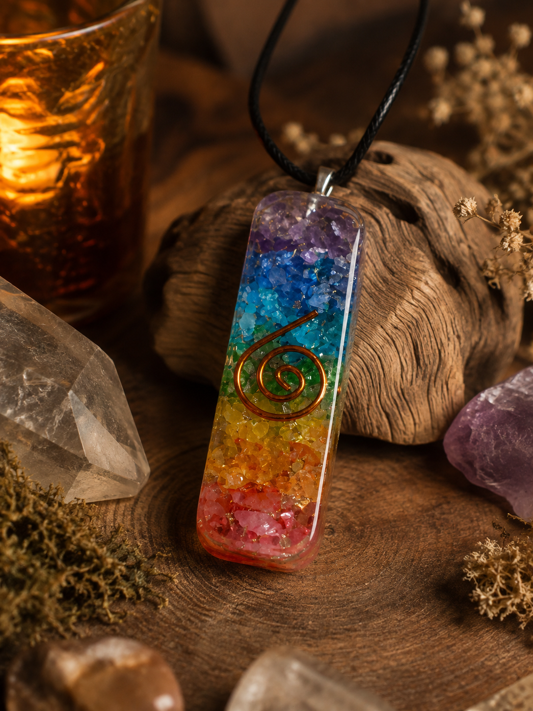 Pendentif dorgonite rectangulaire avec pierre des sept chakras